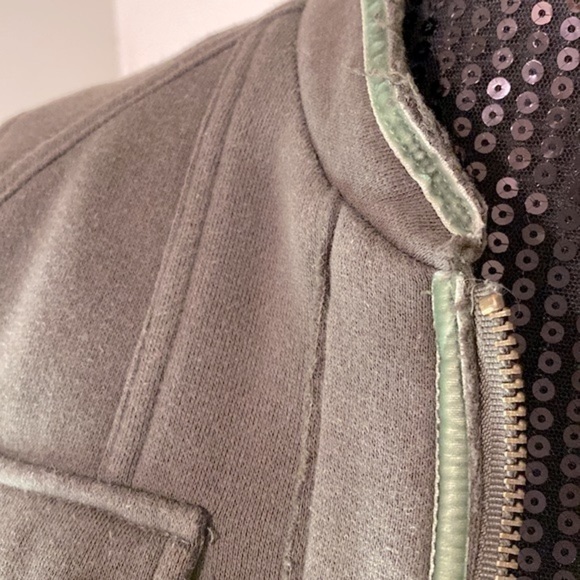 Knitted Dove (Anthropologie) military inspired 3/4 length knit coat in Olive XS - Picture 6 of 10